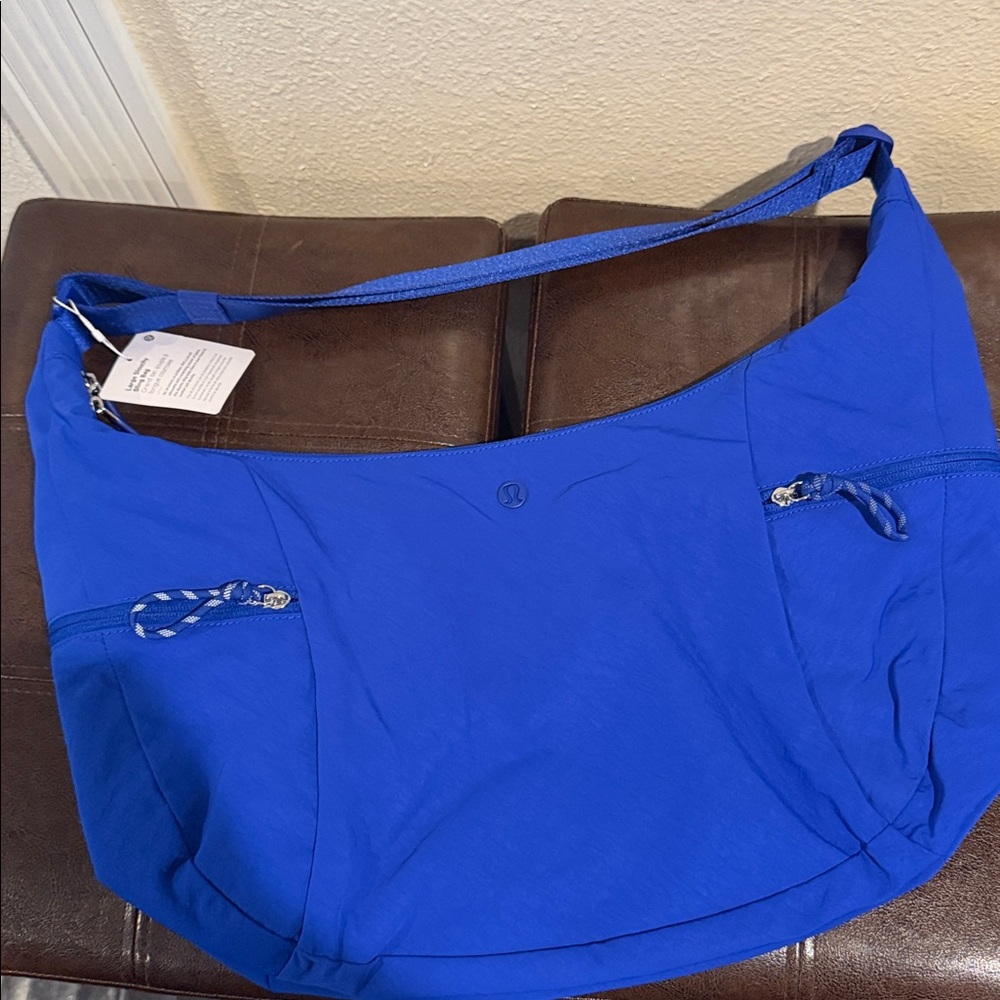 Lululemon Athletica slouchy Bag 13L
RIVERSIDE COLOR